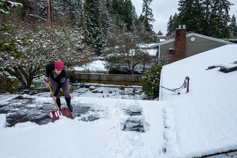 Choosing the Right Time for Roofing